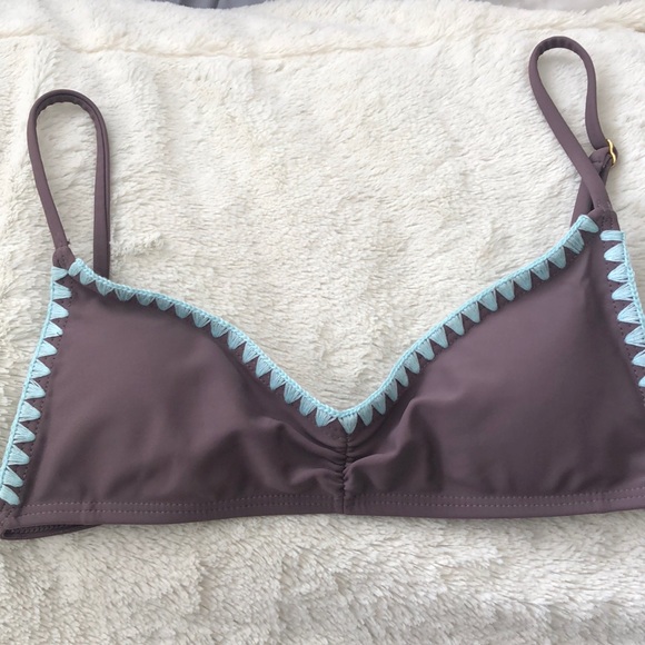 Tillys Swim Top - Picture 1 of 4